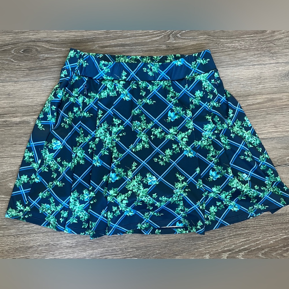 Tuckernuck Golf Skirt Navy and Green Ivy
